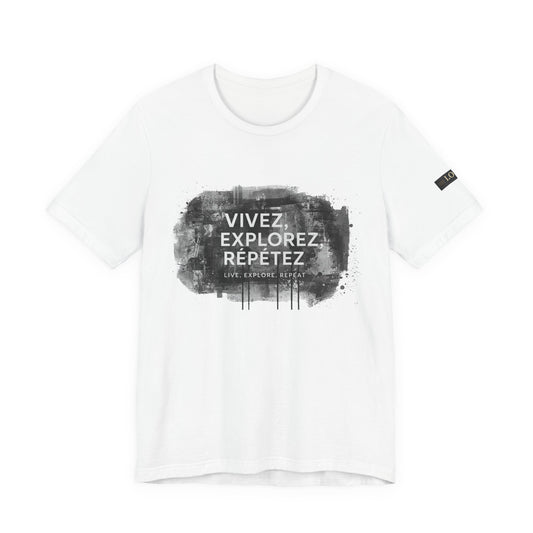I.O.V-FL26 "Vivez, Explorez, Répétez" Graphic Tee